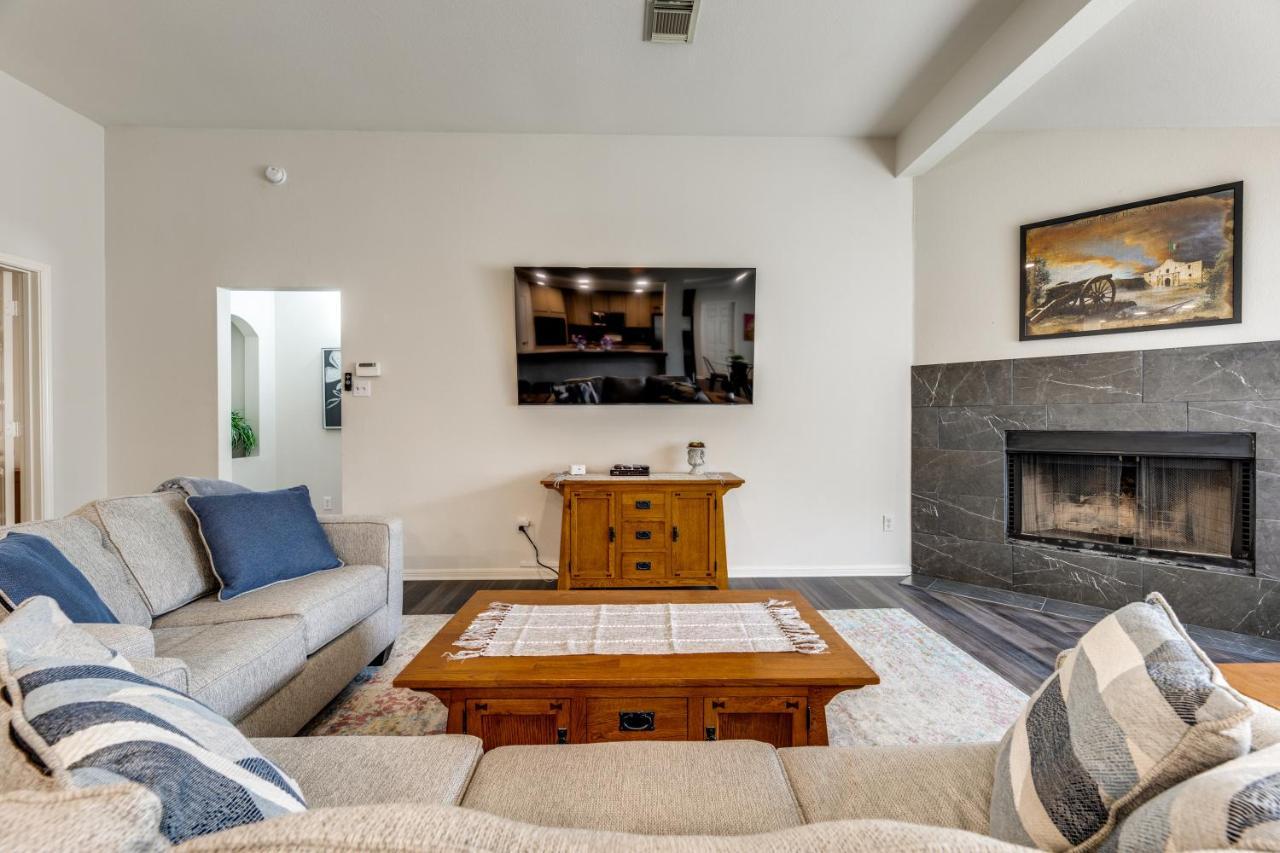 Spacious 5 Bdrm Home Mins To Wineries With Private Pool And Hot Tub! Джонсън Сити Екстериор снимка
