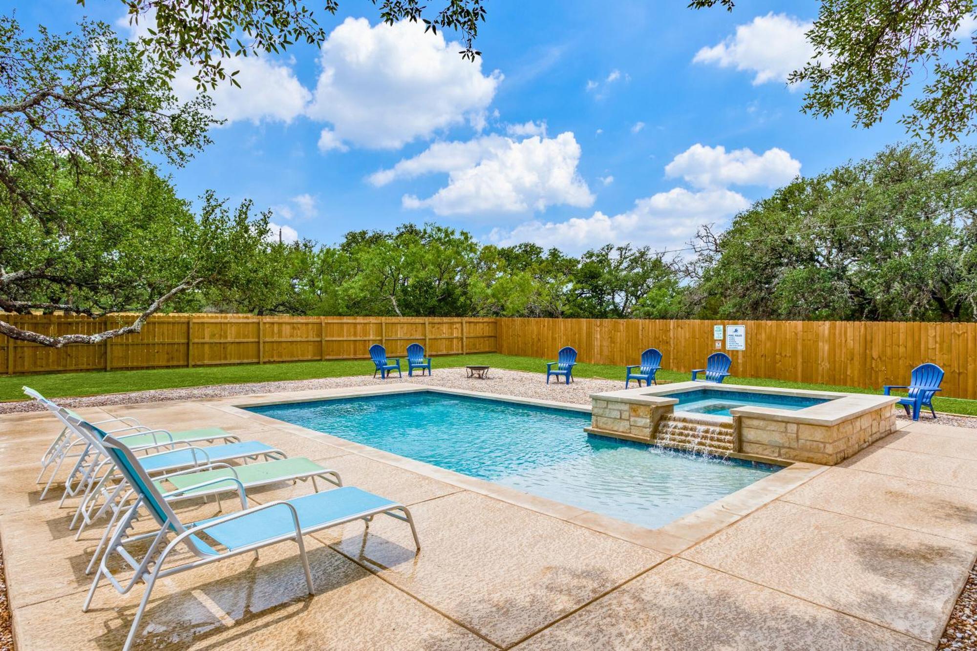 Spacious 5 Bdrm Home Mins To Wineries With Private Pool And Hot Tub! Джонсън Сити Екстериор снимка